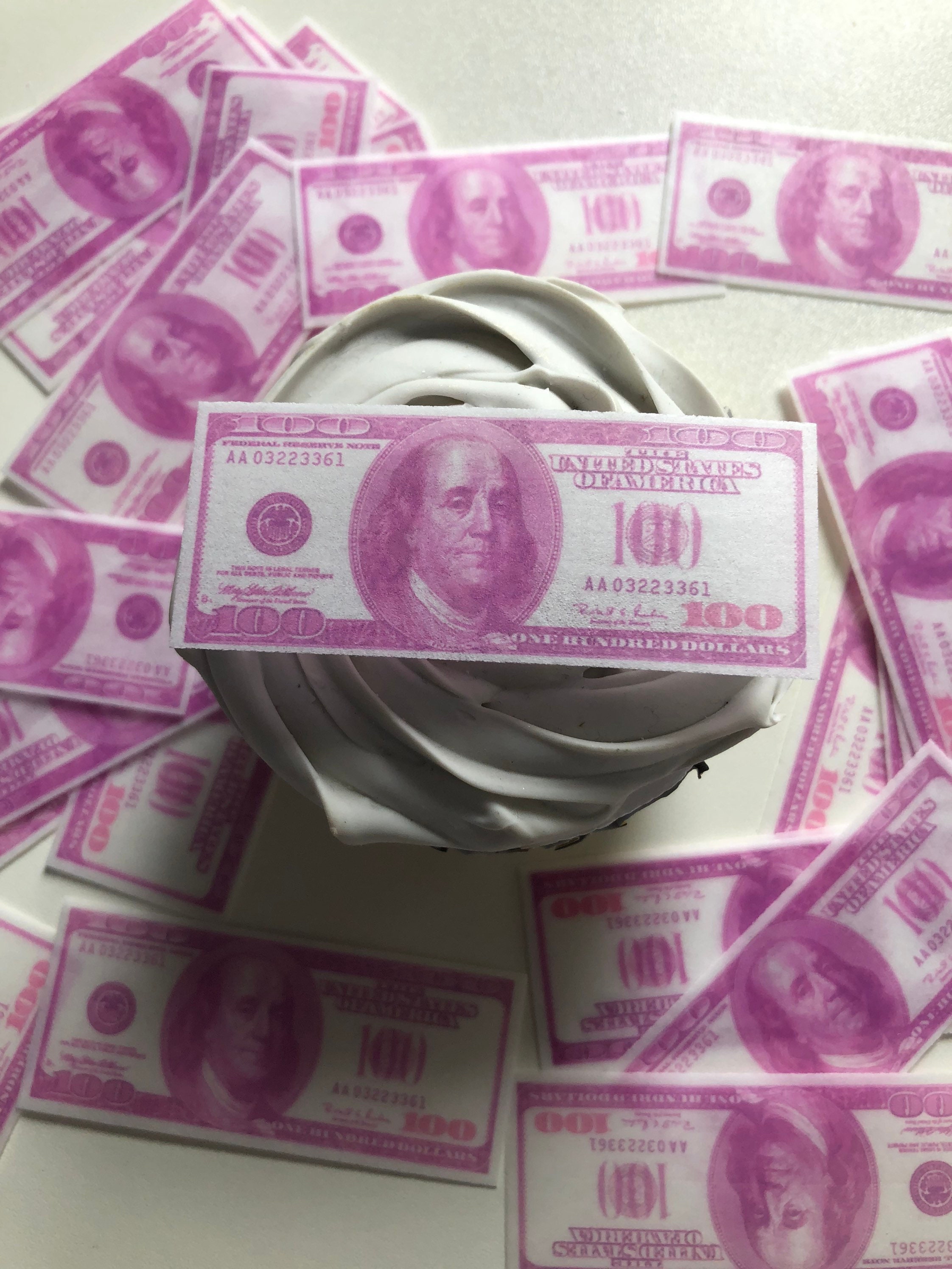 24 Uncut Edible Money Image Wafer Paper for Cake Decorating Cupcake  Decorations Edible Wafer Paper Fake Money (10 Dollar) 