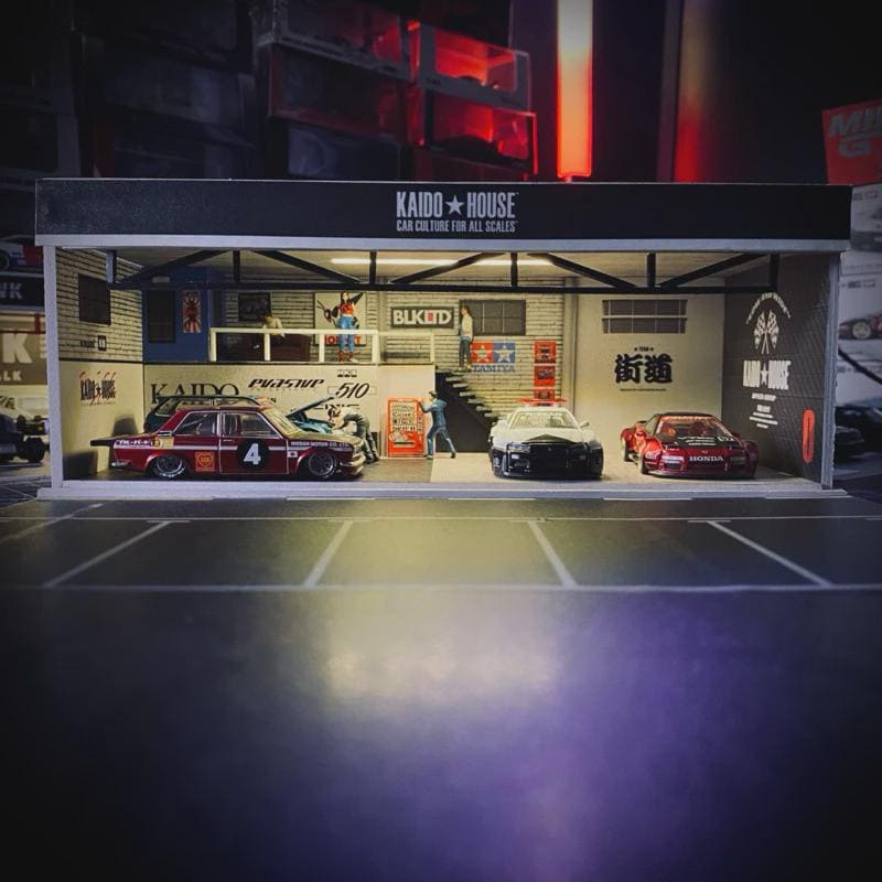 【Exposure mania】ガレージキット 1:64 Scale Kaido House Diorama – LED Garage Display for Diecast