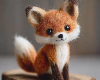 Natural Wool Needle Felted Fox Figurine Animal Sculpture, 8cm Height