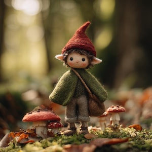Figura de elfo del bosque Wichtel, hecha de fieltro de lana natural, 8 cm de altura.