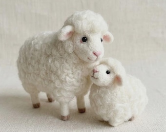Figurine de mouton en laine naturelle feutrée à l'aiguille, sculpture d'animal de collection, 8 cm de hauteur