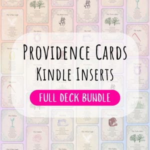 Könnte beinhalten: Eine Sammlung von Providence Cards Kindle Inserts als vollständiges Deck-Bundle. Die Karten zeigen verschiedene Illustrationen wie einen weißen Adler, ein schwarzes Pferd, Zwillingserlen und einen Kelch, jeweils mit Text auf hellem Grund.