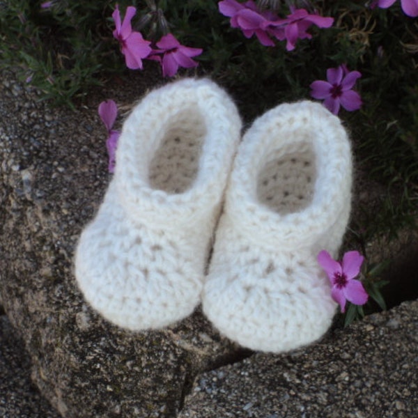 Baby Booties, Angora/wool, white, newborn