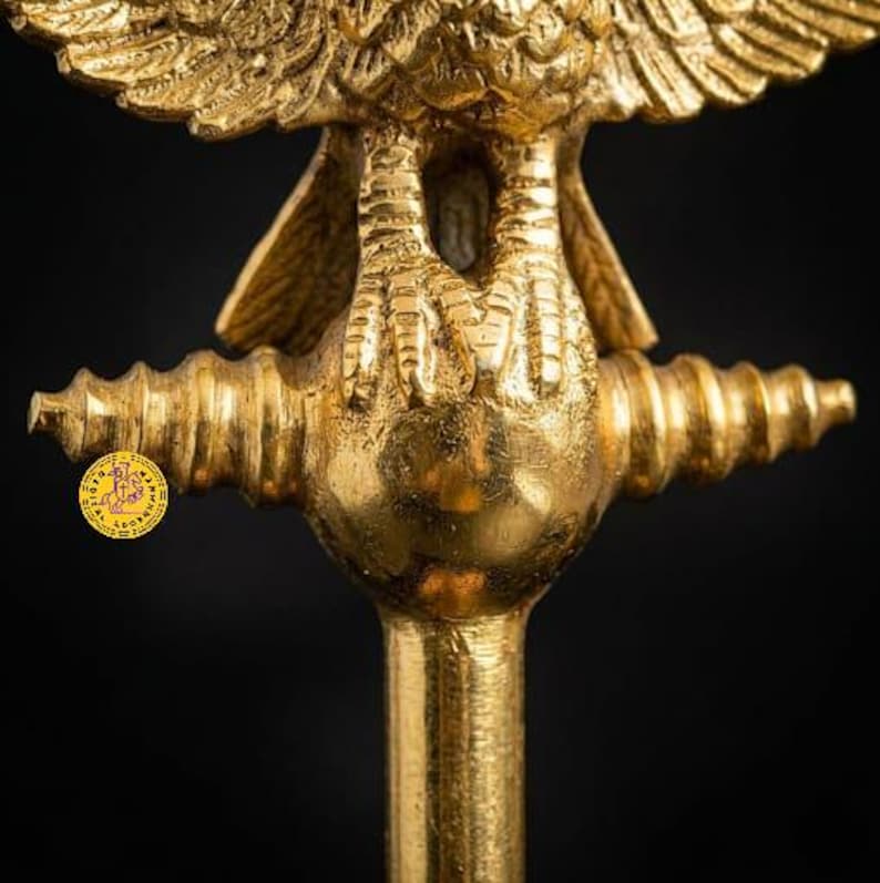 Bronsstaty av romersk örn av Aquila, replika av militärstandard, dekor av antikens Rom bild 8