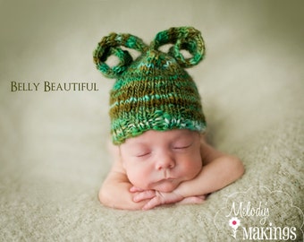 Knitting Pattern - Newborn Photo Prop Hat Pattern - Knit Baby Hat Pattern - Newborn Hat Pattern - Bug Hat Pattern - Newborn Photo Prop