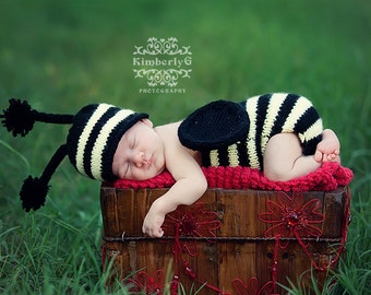 Buzzy Bumble Baby Set Knitting Pattern - All Baby Sizes Newborn through 6-12 Months Included - Instant Digital Download