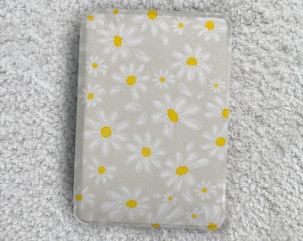 Beige Daisy Kindle/Kobo Hülle: Minimalistische Boho E-Reader Hülle für Buchliebhaber