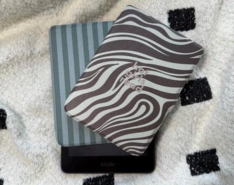 Funda a rayas para Kindle Paperwhite, cubierta magnética transparente desmontable, funda para Kobo con diseño de chicas atractivas, regalo minimalista para él.