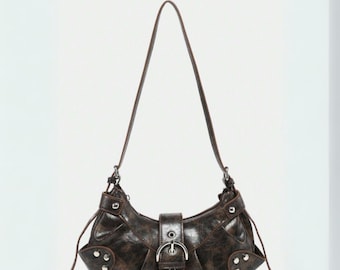 Vintage Y2K Punk Crossbody Bag – Vegan Leather Gothic Motorcycle Purse With Chains & Rivets, Perfect For Teens, Festivals and Street Fashion