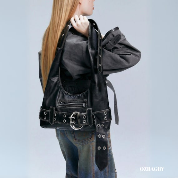 Vintage Y2K Motorcycle Style Faux Leather Shoulder Bag  display picture 2