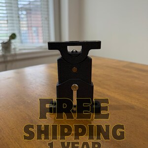 Elevador de botellas Between The Arms / Altura y ángulo ajustables