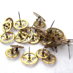 Steampunk Watch Pieces and Parts - 50 small vintage brass watch gears Cogs Wheels
