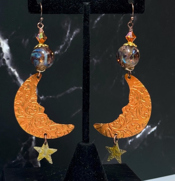 Boucles D'oreilles Femme : Lune Et étoiles Suspendues - Modèle Fantaisie Avec Strass