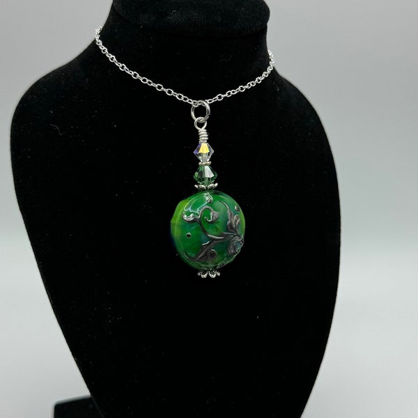 Handmade scrollwork pendant, sterling silver jewelry, emerald green colored necklace, OOAK, lampwork necklace