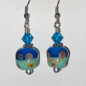 Pendientes de lámpara hechos a mano, pendientes de pepitas de lámpara, pendientes de lámpara azul