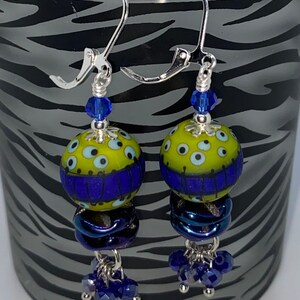 Pendientes de lámpara hechos a mano, pendientes hechos a mano, pendientes de garabatos azules, pendientes colgantes