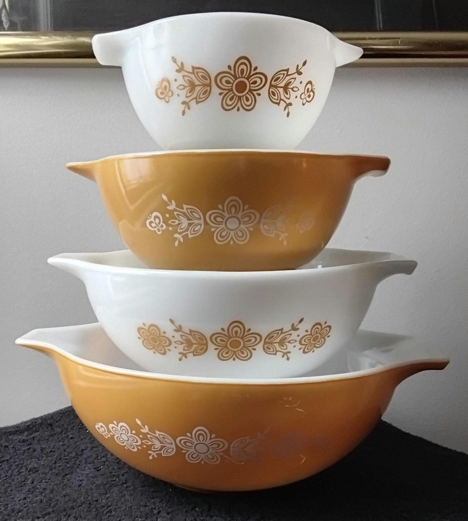 Pyrex Cinderella Butterfly Gold Nesting Mixing Bowls