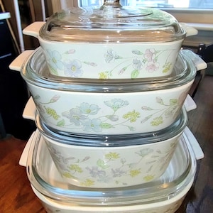 Vintage CorningWare Pastel Bouquet Casserole Set with Lids | Rare 4-piece Complete Set | Excellent Condition | A-1-B, A-2-B, A-3-B, A-10-B
