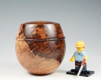 Brown oak wooden box, wood turning, gifts for mum, from the tree