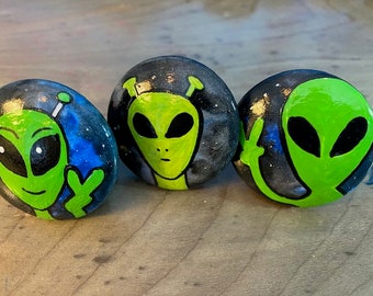 Alien dresser knobs, glow in the dark alien knobs, glow in the dark, area 51, Space dresser knobs, Sci-fi dresser knobs