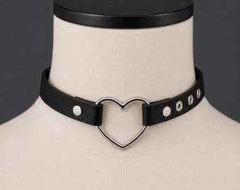 Love Heart Goth Choker, Black PU Leather Necklace, Punk Rock Collar, Emo Jewelry Gift for Women Girls
