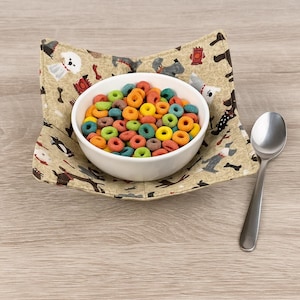 Puppy Playtime Bowl Cozy:  Handmade Reversible Cotton Hot Bowl Holder,  Pot Holder, Soup Bowl Holder, Hot Pad, Kitchen Accessories