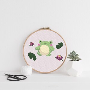 Froggo Lily Pad - Padrão de ponto cruz - Iniciante - download de PDF