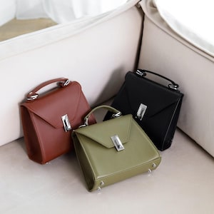 Personalized Small Leather Top Handle Bag, Mini Structured Handbag, Minimalist Square Purse, Women’s Crossbody Bag, Gift for Her