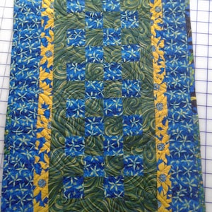 Wildflower Table Runners, Table Mats, Placemats, Wall Art, Wall Hangings, Tiny House, Apartments, Condo, RV&#39;s, Party decorations.