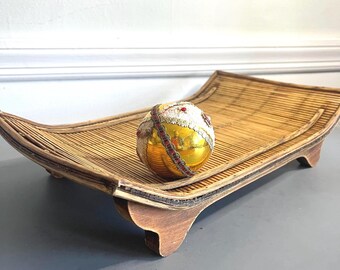 Vintage bamboo rattan curved tray,  Japanese style
