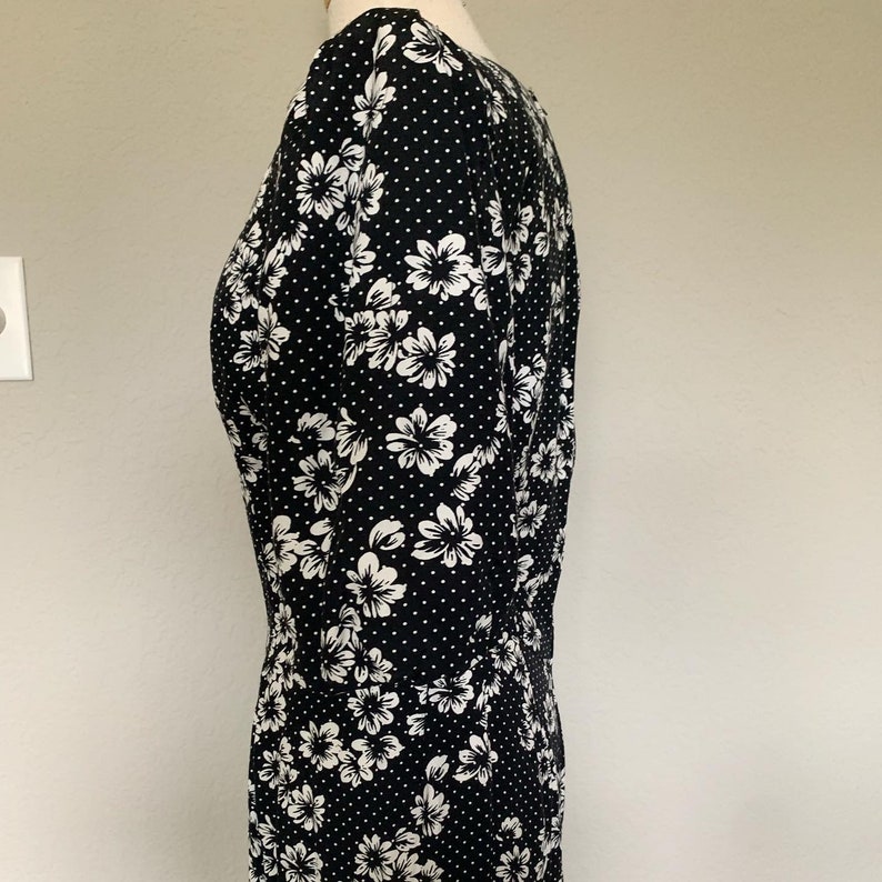 80s Black and White Graphic Floral and Polka Dot Puff Sleeve Dress image 2