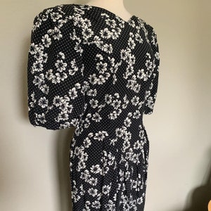 80s Black and White Graphic Floral and Polka Dot Puff Sleeve Dress image 3