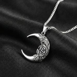 Collier fleur rose croissant de lune floral délicat demi-lune pierre de naissance pendentif céleste bijoux cadeau