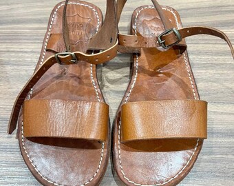 Moroccan Handmade Leather Sandals – Women’s Boho Flat Sandals – Genuine Leather Summer Shoes – Artisan Minimalist Footwear