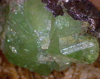 Mint Garnet cluster