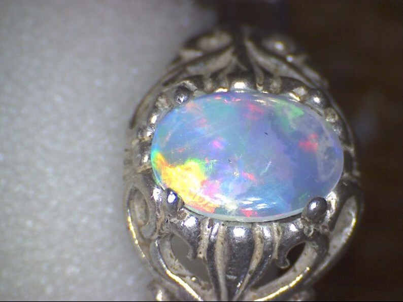Beautiful Vintage Lightning Ridge Australian Opal Ring