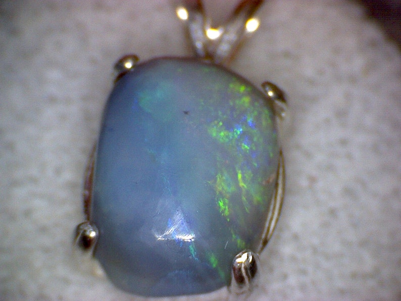 Beautiful Lightning Ridge Australian Black Opal Pendant