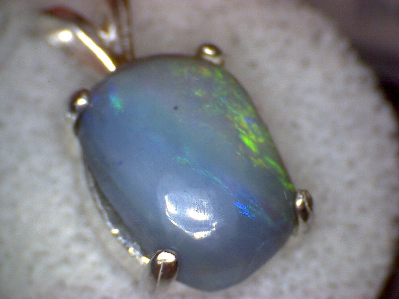 Beautiful Lightning Ridge Australian Black Opal Pendant