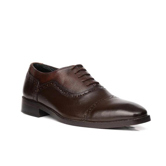 Elegant Brown Leather Oxford Shoes for Men Classic Men display picture 1