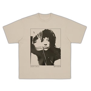 Lady gaga tour shirt - Etsy 日本