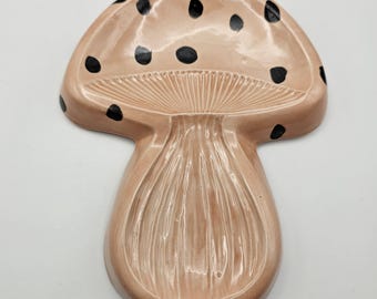 Reposacucharas de cerámica con forma de hongo, estilo vintage, hecho a mano, con diseño cottagecore.