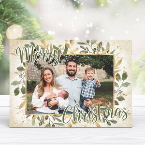 Plantilla de tarjeta de Navidad con foto, tarjeta de Navidad rústica, tarjeta navideña verde oliva y oro, tarjeta de Navidad amaderada, tarjeta Boho, descarga instantánea