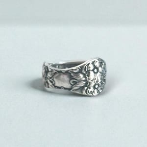 Anillo de cuchara bañado en plata - Flores - Varios tamaños disponibles