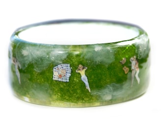 Couple in the Grass Bracelet- Flower Jewelry- Spring Flowers- Resin Jewelry- Resin Art- Garden Jewelry