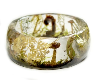 Forest Floor Terrarium Bracelet- Real Moss Bracelet- Flower Jewelry- Resin Jewelry- Flower Bangle- Moss Bracelet- Moss jewelry
