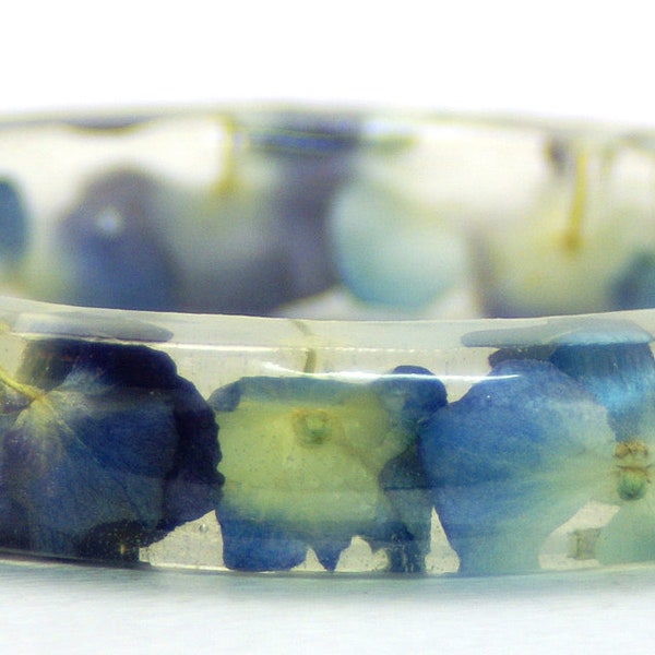 Resin Bangle- Blue Bangle-Purple Bangle-Purple Flowers- Blue Flowers- Blue Bracelet-Blue Jewelry-Real Dried Flowers
