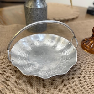 Vintage Hand-Forged Aluminum Basket with Floral Design – Everlast Metal USA