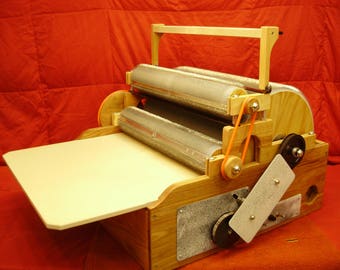 S C P, Jumbo Double Wide, Electric, Triple Drum Carder, 18x36 batt, 90/120/120 tpi