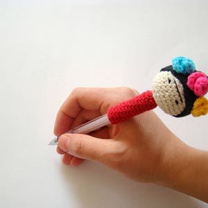 Crochet Frida Pencil Topper Pattern / PDF Digital Download image 2