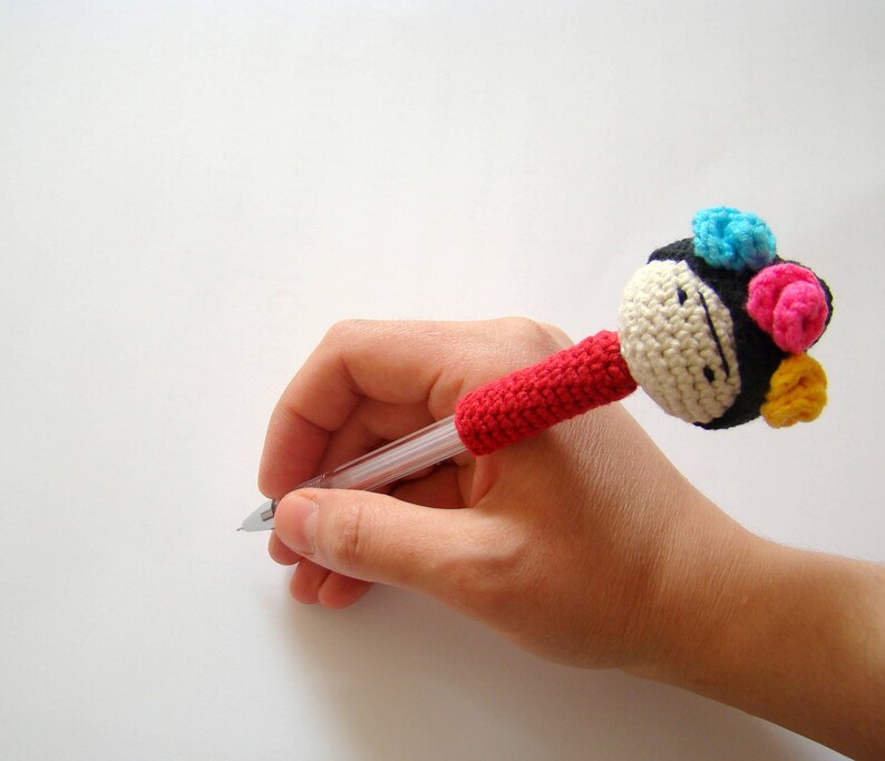 Crochet Frida Pencil Topper Pattern / PDF Digital Download image 2
